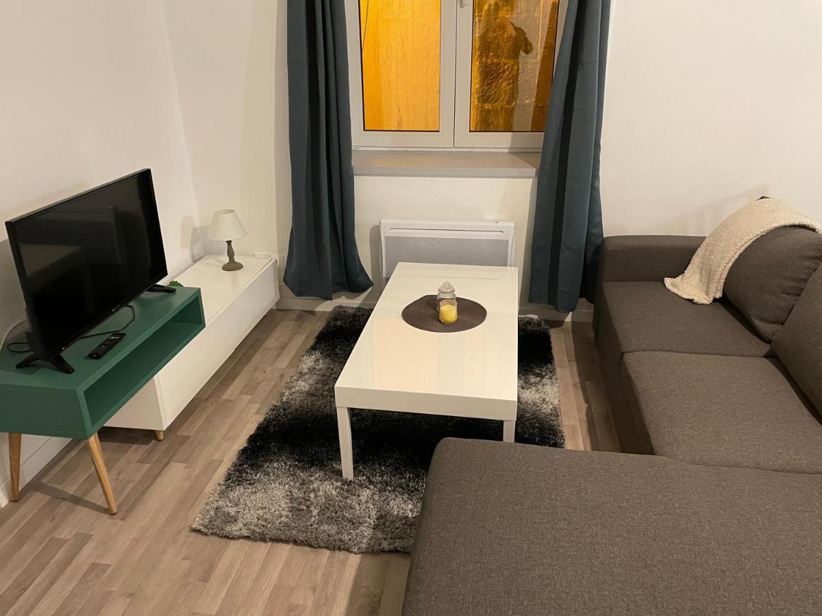 Appartement T2 Meuble, Centre Verdun, 1Er Etage Luaran gambar
